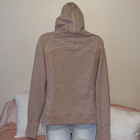 Lululemon Jacket - Picture 5 of 8